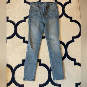 A&F High Rise Skinny Jeans 2S NWT